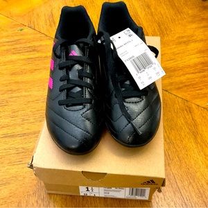 NWT soccer cleats